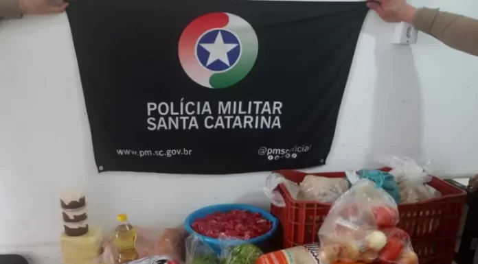 PM prende mulher por furto em restaurante e recupera motocicleta e objetos furtados
