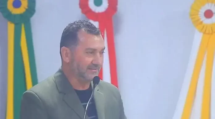 Na tribuna da Câmara, Prefeito Kekinha presta contas do mandato