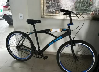 Morador de Araranguá chama a PM para entregar bicicleta furtada encontrada em frente à sua casa