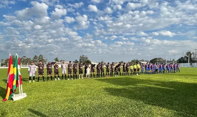 Após adiamento, Independente e São Brás fazem a final do Futebol, em Santa Rosa do Sul
