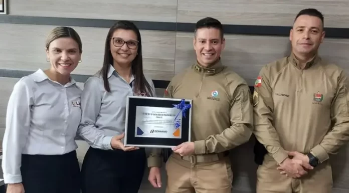 Reconhecimento: Polícia Militar de Turvo é Homenageada