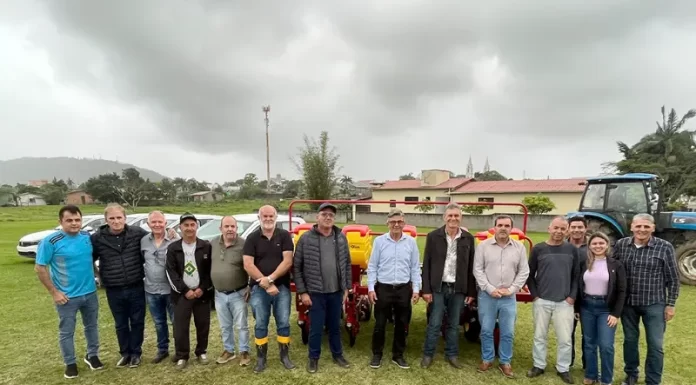 Saúde, Agricultura e Samae de Santa Rosa são beneficiados com novos veículos