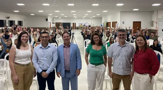 CDL de Sombrio realiza Palestra Motivacional com Cesar Borges