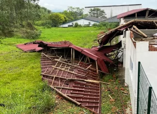 Vistoria em escola atingida por vendaval conclui que não há riscos para alunos
