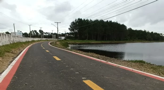 Kekinha anuncia finalização da ciclovia entre Gaivota até a divisa com Sombrio