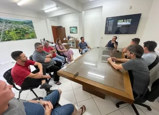 Santa Rosa do Sul estuda caminho das águas visando acabar com alagamentos