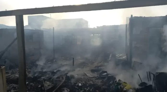 Homem é baleado e casa é incendiada em Balneário Gaivota