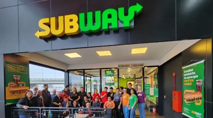 Ação especial da Subway Sombrio encanta alunos da APAE
