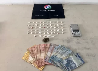 PM apreende 52 pedras de crack no Bairro Mato Alto, em Araranguá