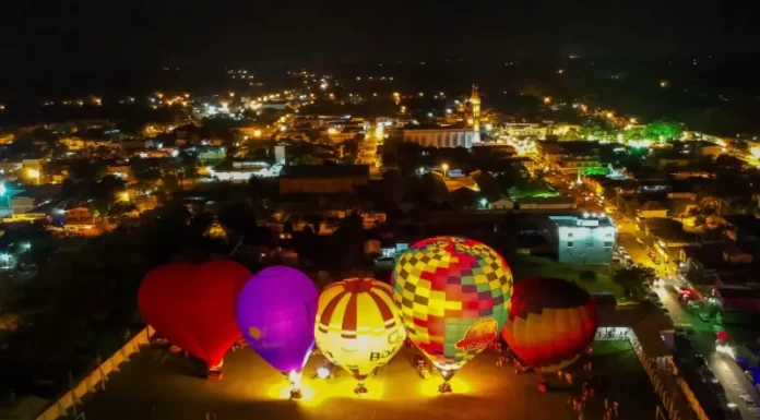 Balões iluminados vão colorir o Natal dos Canyons no sábado
