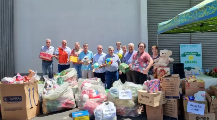 Cooperja faz campanha e arrecada brinquedos para crianças de Rio do Sul