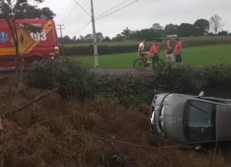 Criança de 3 anos fica ferida em acidente na rodovia SC-285 em Turvo
