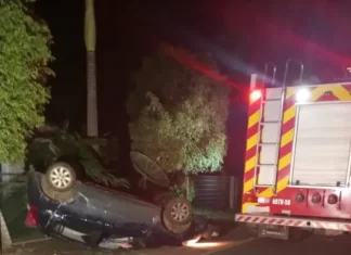 Capotamento é registrado em Turvo