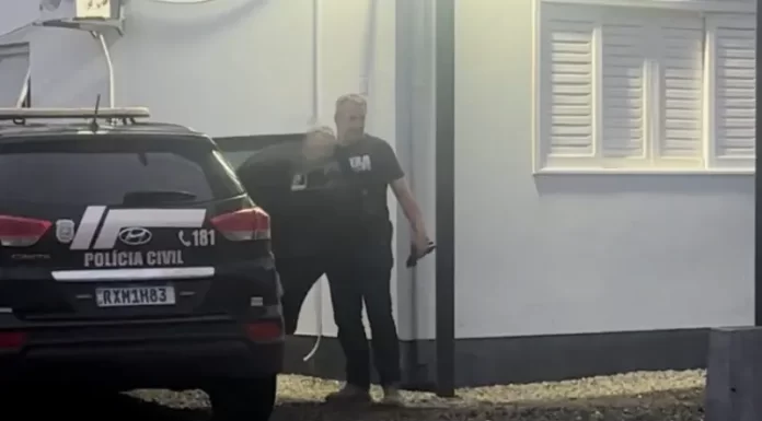 Eliane dos Santos Gonçalves foi assassinada dentro da própria casa em Araranguá; autor confesso é o ex-companheiro que estava na casa