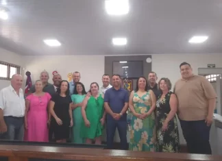 Autoridades prestigiam posse dos novos conselheiros tutelares de Balneário Gaivota