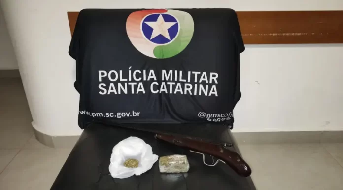 Espingarda artesanal é apreendida pela PM em Passo de Torres