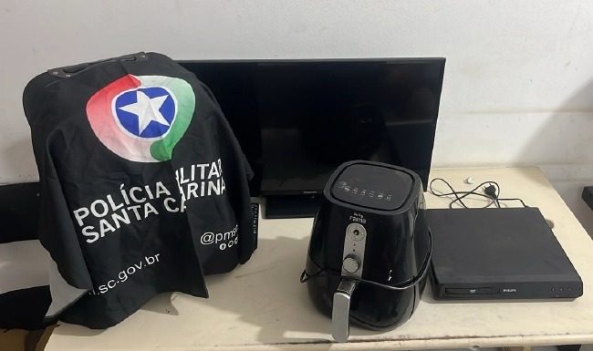 Ladrão é pego com a boca na botija em Araranguá