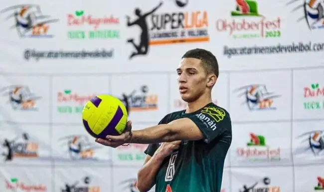 Atleta de Balneário Gaivota é contratado pelo CEV OSASCO Voleibol