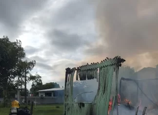 Incêndio em residência chama atenção no Morro dos Conventos