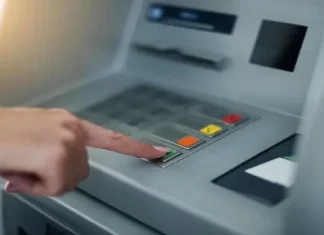 Mulher é assaltada em agência bancária de Sombrio