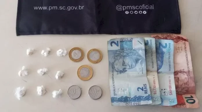 Em ações distintas, Polícia Militar coíbe o tráfico de drogas em Araranguá