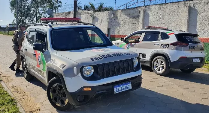 Morador de rua com mandado de prisão é preso pela Polícia Militar em Sombrio