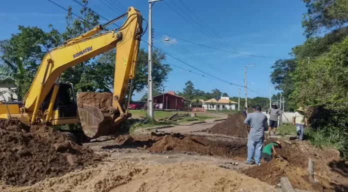 Balneário Gaivota: Administração autoriza recuperação da Ponte em Rio Novo e melhoria de estrada geral da Palmeira