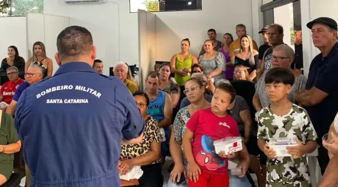 Balneário Gaivota: Agricultores e Pescadores recebem treinamento e kit de primeiros socorros