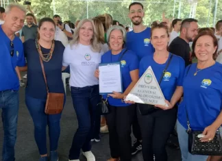 Associação dos Surdos do Extremo Sul Catarinense ganha um veículo.