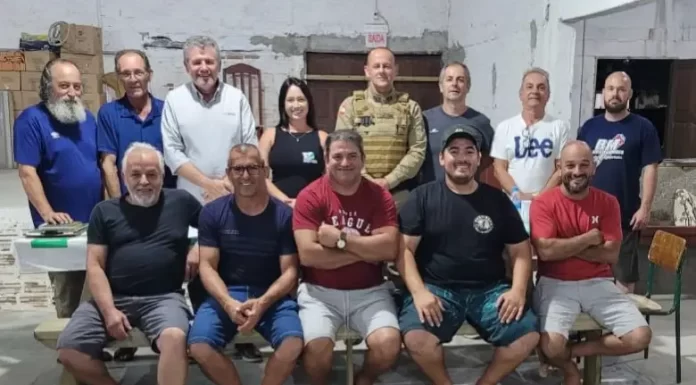 Reunião entre PM e Associação de Moradores discute planejamento da arrancada de motos em Balneário Arroio do Silva