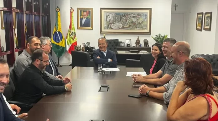 Audiência com o Governador: comitiva conquista recursos para saúde e infraestrutura de Sombrio