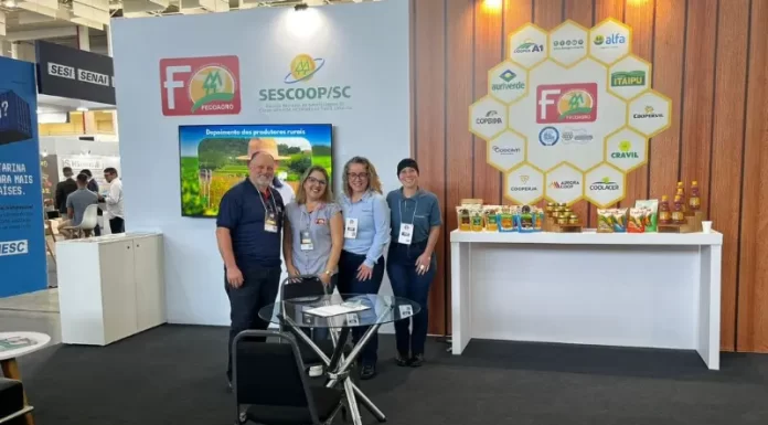 Cooperja participa de Feira Internacional de Negócios