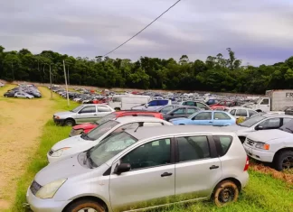 Carros apreendidos na Amesc vão para leilão