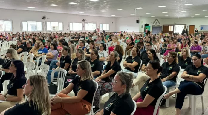 Sombrio: APAE em parceria com a Secretaria de Educação, promove formação especial voltada para a Educação Especial