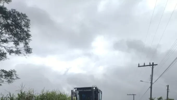 Balneário Gaivota segue levando asfalto ao interior