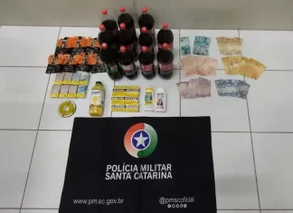 Polícia apreende drogas e notas falsas em abordagem em Timbé do Sul
