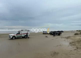 Balneário Arroio do Silva: homem é executado com tiros na cabeça; corpo foi encontrado na beira da praia