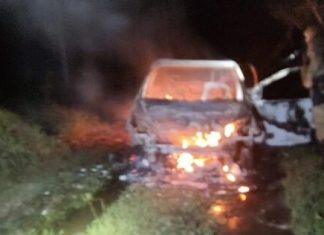 Veículo roubado no Rio Grande do Sul é incendiado em Balneário Arroio do Silva