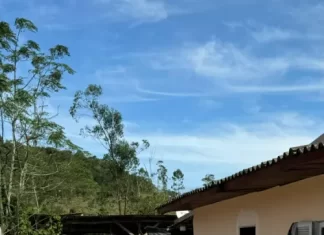 Sombrio em estado de emergência: Chuvas intensas causam estragos e deslocamento de moradores