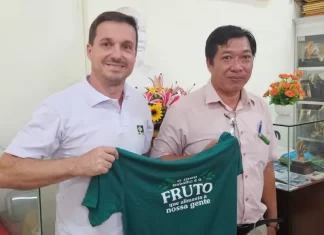 Cooperja visita Vietnã maior produtor mundial de pitaia