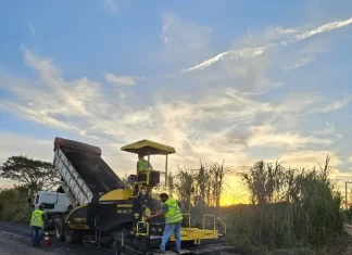 Balneário Gaivota: Comunidade no interior comemora chegada do asfalto