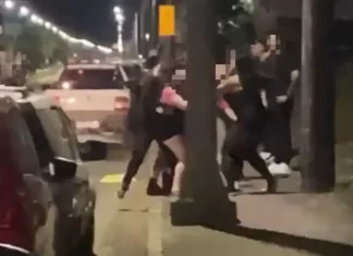 Homem leva tiros nas costas após confusão intensa ao sair de casa noturna em SC