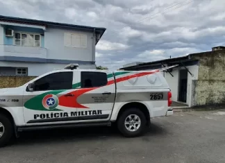 Mãe e filho são presos por tráfico de drogas em Sombrio