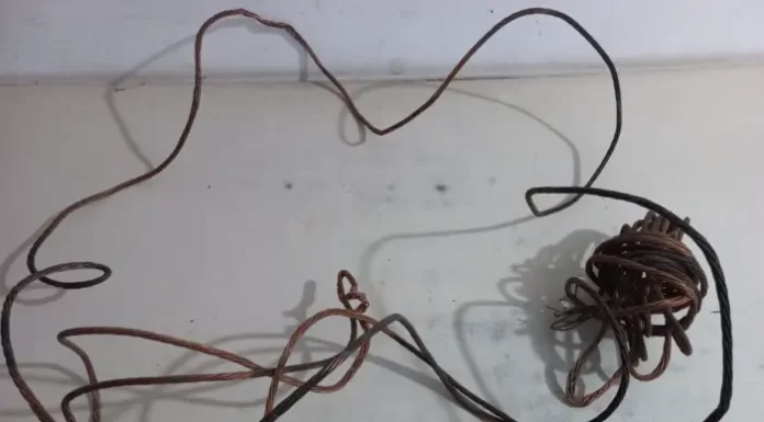 Homem é preso furtando fios em Araranguá