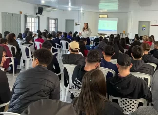 Juventude de Jacinto segue sendo orientada para o mercado de trabalho