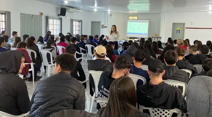 Juventude de Jacinto segue sendo orientada para o mercado de trabalho
