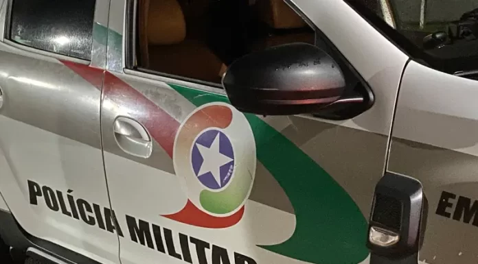 Revólver municiado é apreendido com menor em Araranguá