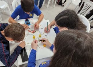 Cooperja do Amanhã Escolas oferece curso de robótica aos alunos de escolas parceiras do programa