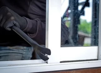 Bandido faz limpa em residência em Balneário Gaivota