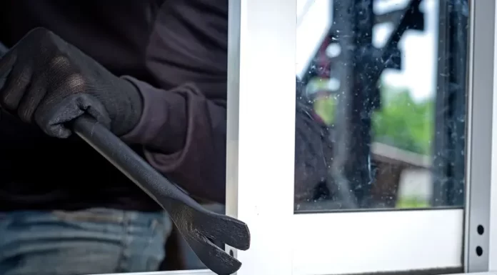 Bandido faz limpa em residência em Balneário Gaivota